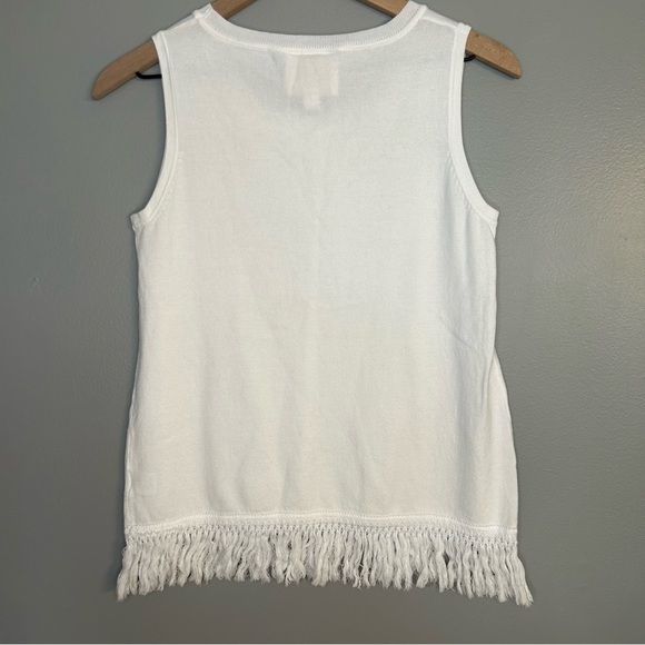 Sail To Sable White Sleeveless Sweater with Fringe Trim, Size XS - Picture 5 of 7